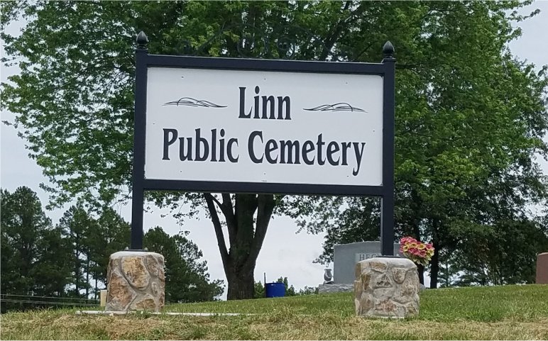 Linn Public Cemetery